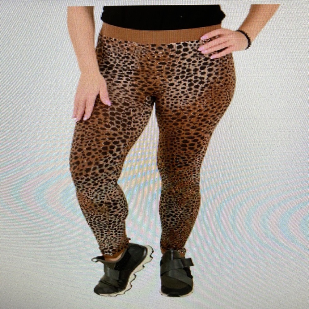 LEOPARD PRINT LEGGINGS!💕💕 - Picture 3 of 6